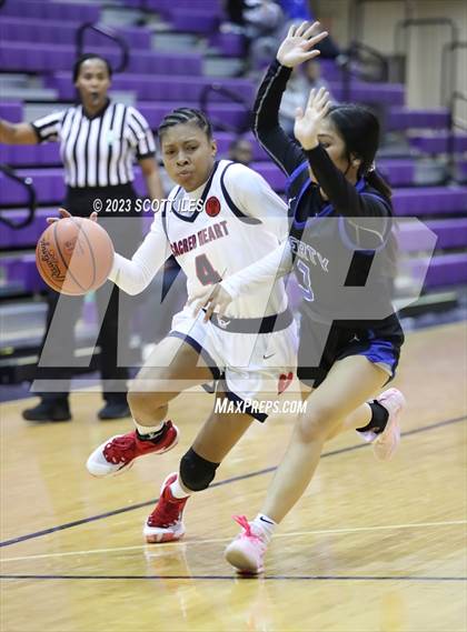 Thumbnail 1 in Sacred Heart vs. Olentangy Liberty (OGBR Classic in the City) photogallery.