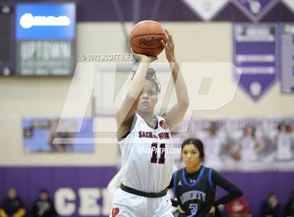 Thumbnail 2 in Sacred Heart vs. Olentangy Liberty (OGBR Classic in the City) photogallery.