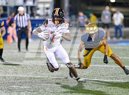 Thumbnail 1 in Lakeland vs St Thomas Aquinas (FHSAA 5A Final) photogallery.