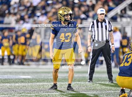 Thumbnail 2 in Lakeland vs St Thomas Aquinas (FHSAA 5A Final) photogallery.