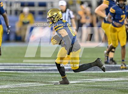 Thumbnail 1 in Lakeland vs St Thomas Aquinas (FHSAA 5A Final) photogallery.