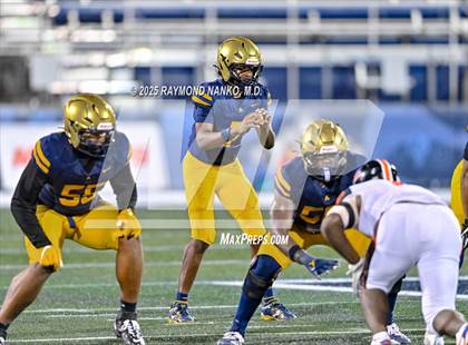 Thumbnail 1 in Lakeland vs St Thomas Aquinas (FHSAA 5A Final) photogallery.
