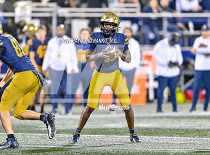 Thumbnail 3 in Lakeland vs St Thomas Aquinas (FHSAA 5A Final) photogallery.