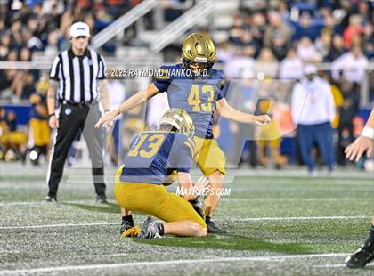 Thumbnail 2 in Lakeland vs St Thomas Aquinas (FHSAA 5A Final) photogallery.