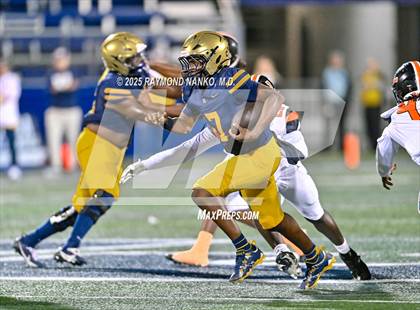 Thumbnail 1 in Lakeland vs St Thomas Aquinas (FHSAA 5A Final) photogallery.