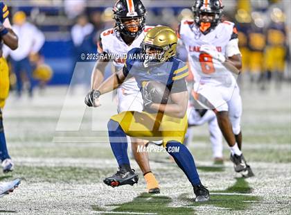 Thumbnail 1 in Lakeland vs St Thomas Aquinas (FHSAA 5A Final) photogallery.
