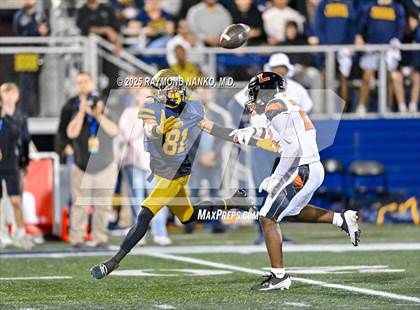 Thumbnail 1 in Lakeland vs St Thomas Aquinas (FHSAA 5A Final) photogallery.