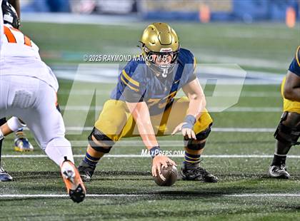 Thumbnail 3 in Lakeland vs St Thomas Aquinas (FHSAA 5A Final) photogallery.