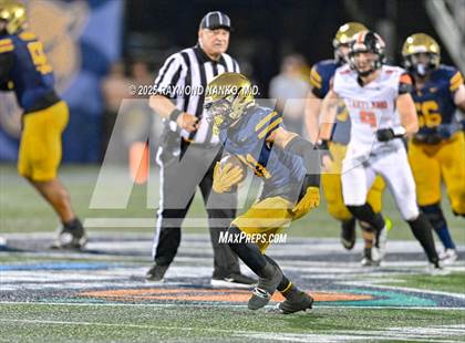 Thumbnail 3 in Lakeland vs St Thomas Aquinas (FHSAA 5A Final) photogallery.