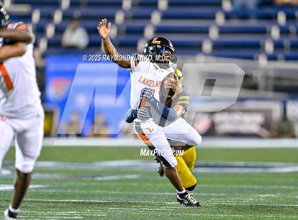 Thumbnail 3 in Lakeland vs St Thomas Aquinas (FHSAA 5A Final) photogallery.