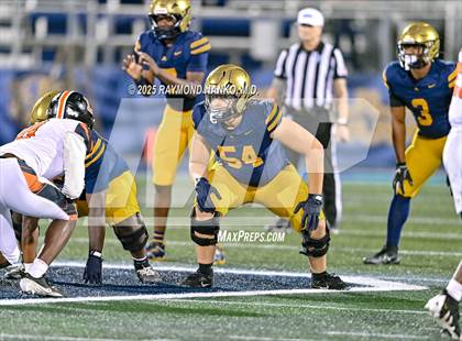 Thumbnail 2 in Lakeland vs St Thomas Aquinas (FHSAA 5A Final) photogallery.