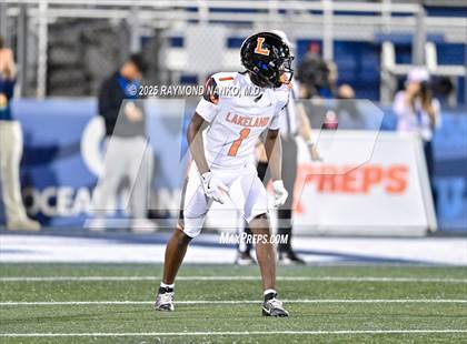 Thumbnail 3 in Lakeland vs St Thomas Aquinas (FHSAA 5A Final) photogallery.