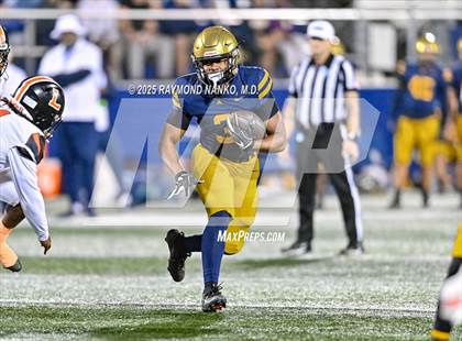 Thumbnail 1 in Lakeland vs St Thomas Aquinas (FHSAA 5A Final) photogallery.