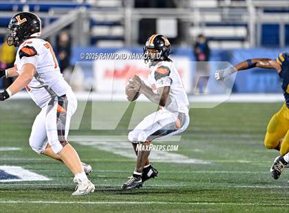 Thumbnail 3 in Lakeland vs St Thomas Aquinas (FHSAA 5A Final) photogallery.