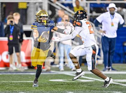 Thumbnail 2 in Lakeland vs St Thomas Aquinas (FHSAA 5A Final) photogallery.