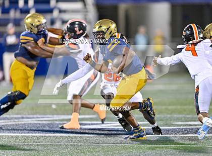 Thumbnail 3 in Lakeland vs St Thomas Aquinas (FHSAA 5A Final) photogallery.