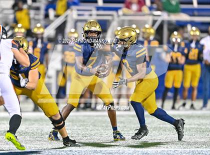 Thumbnail 3 in Lakeland vs St Thomas Aquinas (FHSAA 5A Final) photogallery.