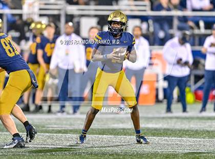 Thumbnail 1 in Lakeland vs St Thomas Aquinas (FHSAA 5A Final) photogallery.