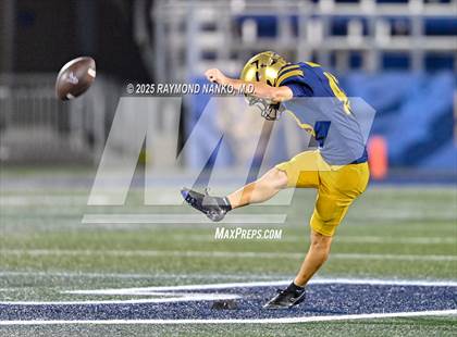 Thumbnail 1 in Lakeland vs St Thomas Aquinas (FHSAA 5A Final) photogallery.