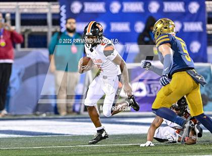 Thumbnail 2 in Lakeland vs St Thomas Aquinas (FHSAA 5A Final) photogallery.