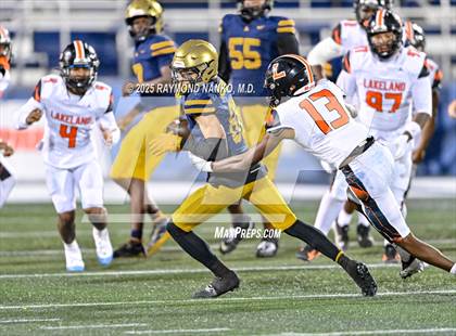 Thumbnail 2 in Lakeland vs St Thomas Aquinas (FHSAA 5A Final) photogallery.