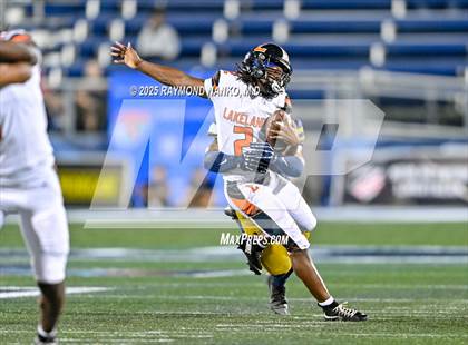 Thumbnail 2 in Lakeland vs St Thomas Aquinas (FHSAA 5A Final) photogallery.