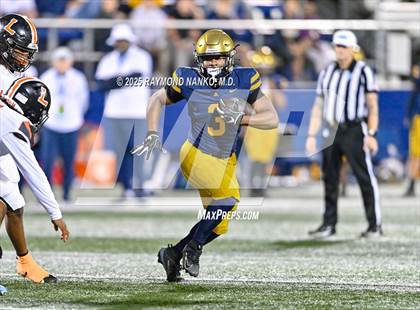 Thumbnail 3 in Lakeland vs St Thomas Aquinas (FHSAA 5A Final) photogallery.