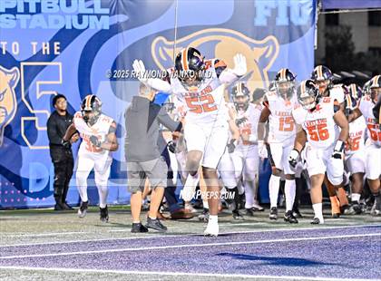Thumbnail 1 in Lakeland vs St Thomas Aquinas (FHSAA 5A Final) photogallery.