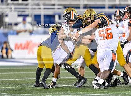 Thumbnail 2 in Lakeland vs St Thomas Aquinas (FHSAA 5A Final) photogallery.