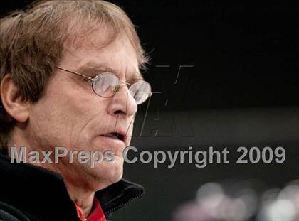 Thumbnail 1 in Duluth East vs Edina (Schwan Cup) photogallery.
