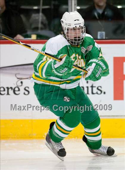 Thumbnail 3 in Duluth East vs Edina (Schwan Cup) photogallery.