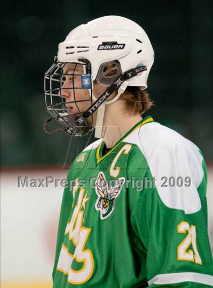 Thumbnail 3 in Duluth East vs Edina (Schwan Cup) photogallery.