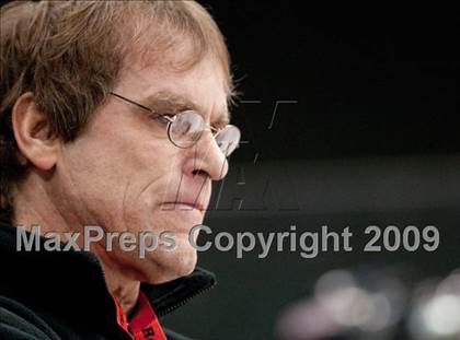 Thumbnail 3 in Duluth East vs Edina (Schwan Cup) photogallery.