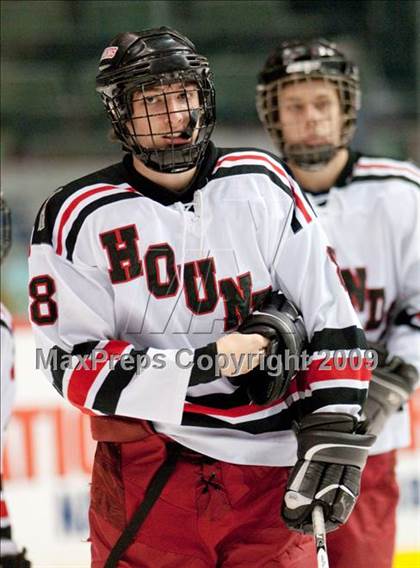 Thumbnail 3 in Duluth East vs Edina (Schwan Cup) photogallery.