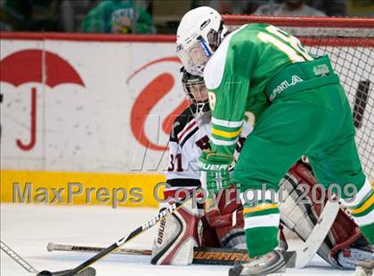 Thumbnail 3 in Duluth East vs Edina (Schwan Cup) photogallery.