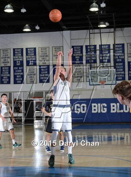 Thumbnail 2 in Mission Vista vs. Kelso (MaxPreps Holiday Classic) photogallery.