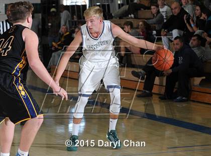 Thumbnail 3 in Mission Vista vs. Kelso (MaxPreps Holiday Classic) photogallery.