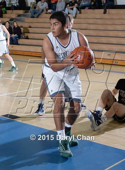 Thumbnail 1 in Mission Vista vs. Kelso (MaxPreps Holiday Classic) photogallery.