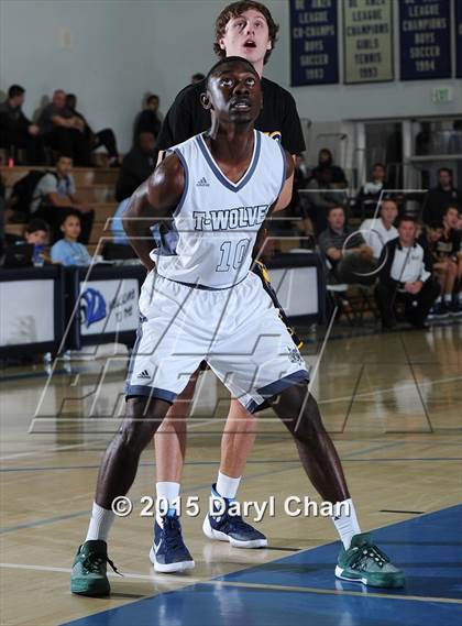 Thumbnail 2 in Mission Vista vs. Kelso (MaxPreps Holiday Classic) photogallery.