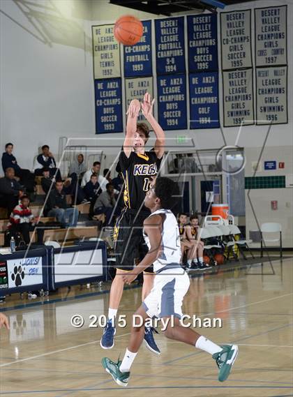 Thumbnail 3 in Mission Vista vs. Kelso (MaxPreps Holiday Classic) photogallery.
