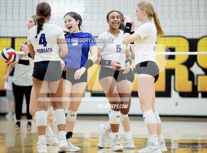 Thumbnail 2 in Byron Nelson vs Fossil Ridge photogallery.
