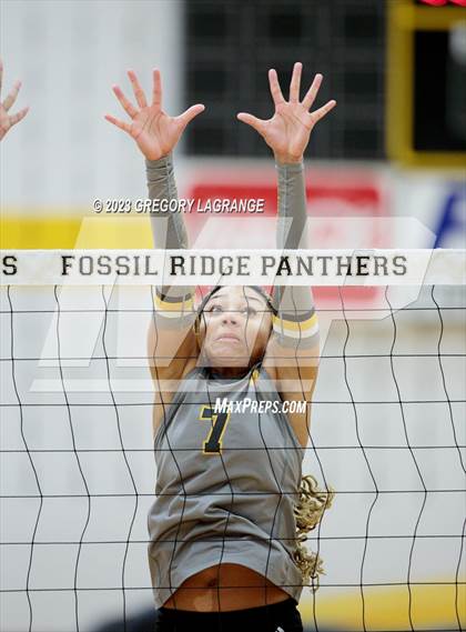 Thumbnail 3 in Byron Nelson vs Fossil Ridge photogallery.