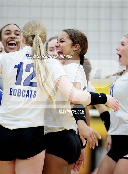 Thumbnail 2 in Byron Nelson vs Fossil Ridge photogallery.