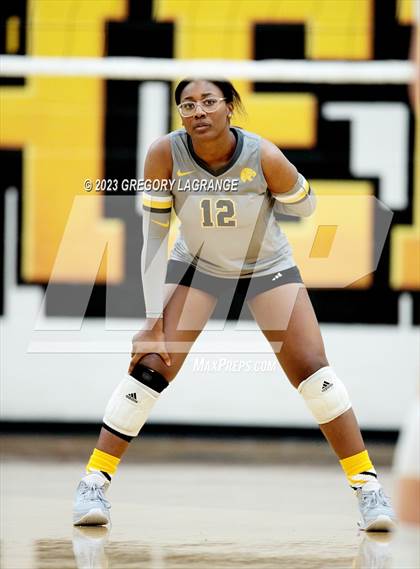 Thumbnail 2 in Byron Nelson vs Fossil Ridge photogallery.
