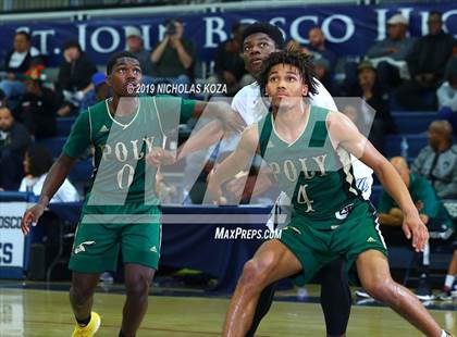 Thumbnail 3 in Long Beach Poly vs. Windward (St. John Bosco-Gahr Classic) photogallery.