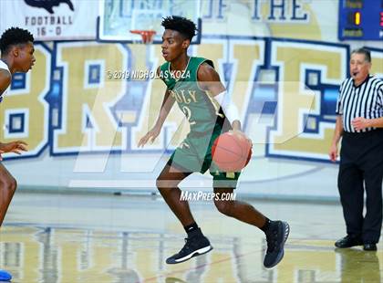 Thumbnail 2 in Long Beach Poly vs. Windward (St. John Bosco-Gahr Classic) photogallery.