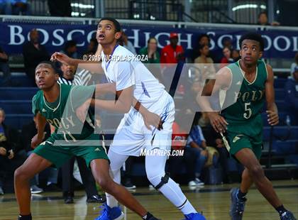 Thumbnail 3 in Long Beach Poly vs. Windward (St. John Bosco-Gahr Classic) photogallery.