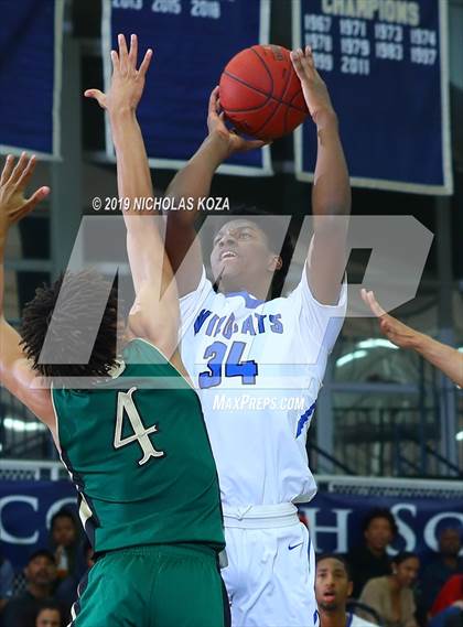 Thumbnail 1 in Long Beach Poly vs. Windward (St. John Bosco-Gahr Classic) photogallery.