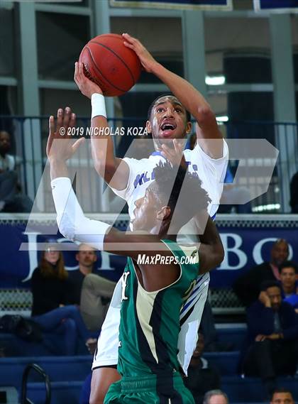 Thumbnail 2 in Long Beach Poly vs. Windward (St. John Bosco-Gahr Classic) photogallery.