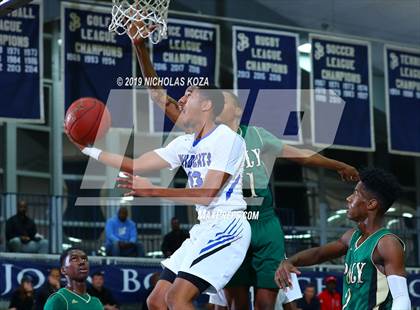 Thumbnail 3 in Long Beach Poly vs. Windward (St. John Bosco-Gahr Classic) photogallery.